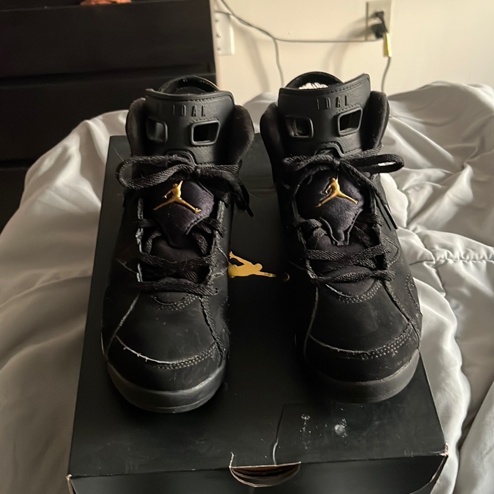 6’s (Jordan’s)